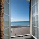 331 - Lord Nelson Fronte E Vista Mare 4 بيت ضيافة 3*