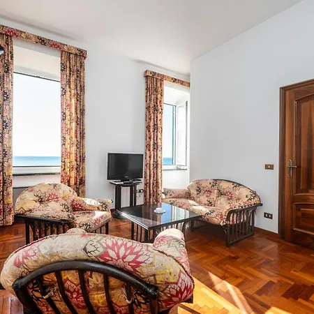 331 - Lord Nelson Chiavri - Appartamento 4 Fronte Mare 3* Chiavari
