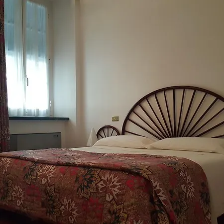 331 - Lord Nelson Fronte E Vista Mare 4