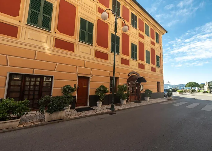 331 - Lord Nelson Fronte E Vista Mare 4 4* Chiavari