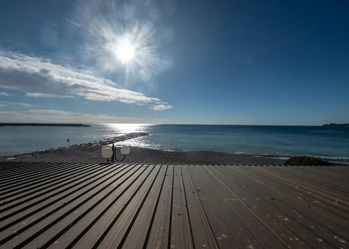 331 - Lord Nelson Fronte E Vista Mare 4 Gæstehus 4*