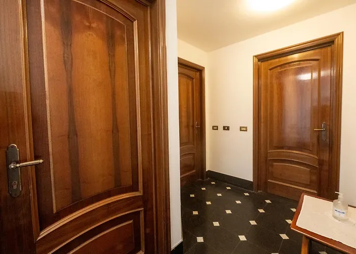 331 - Lord Nelson Fronte E Vista Mare 4 Gæstehus 4*