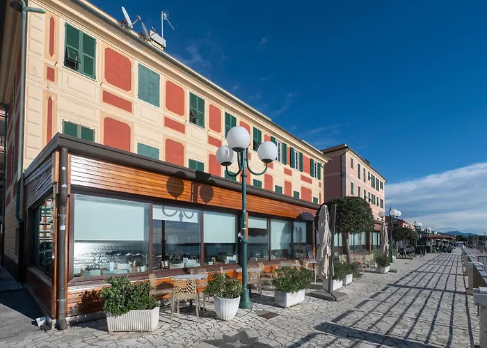 331 - Lord Nelson Fronte E Vista Mare 4 4*